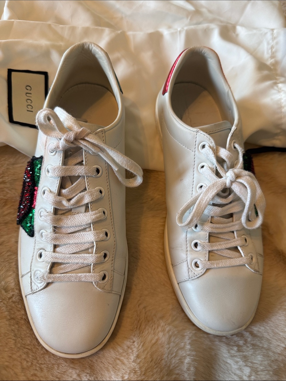 Gucci White Leather Sneakers with Green and Red Sequin lips